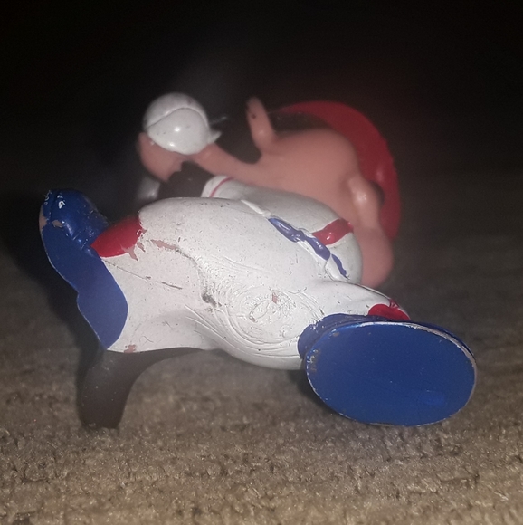 Munchichi Figurine Baseball Throwing Ball Vintage 1979 - Picture 7 of 13